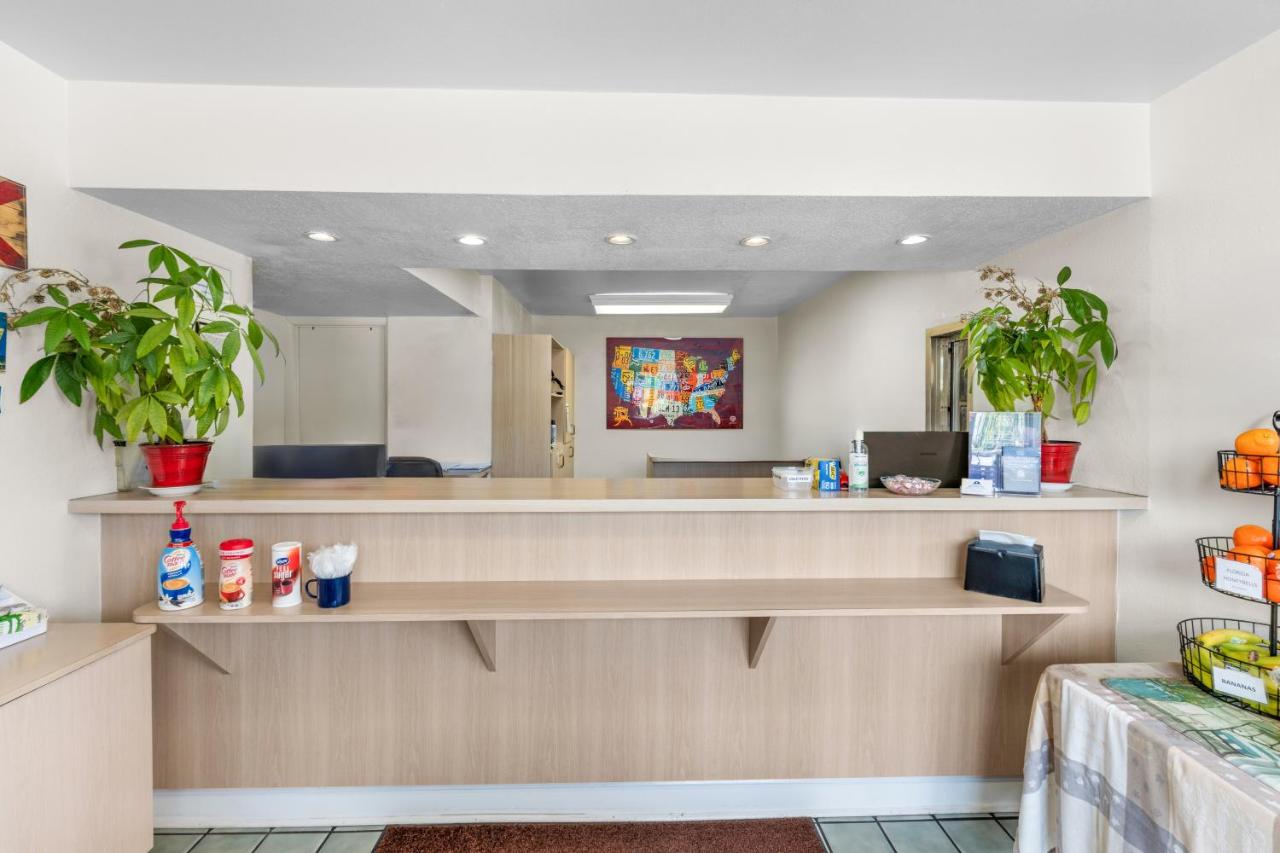 American Best Inn — photo 18