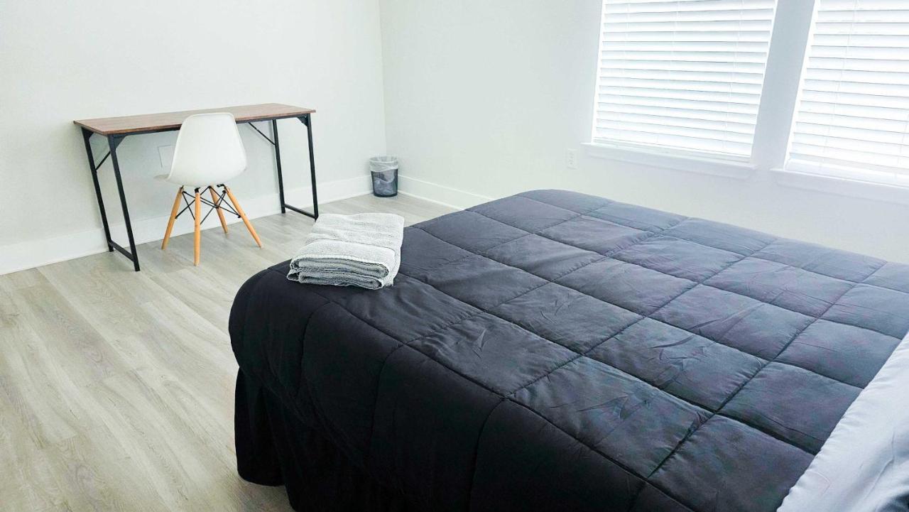 Cozy Home Near Downtown Austin and Airport - 2