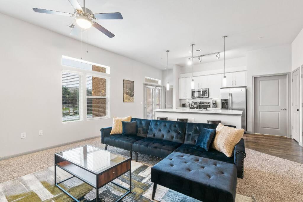 Spacious LUX 2BR 2B Unit in Austin with Pool! - 4