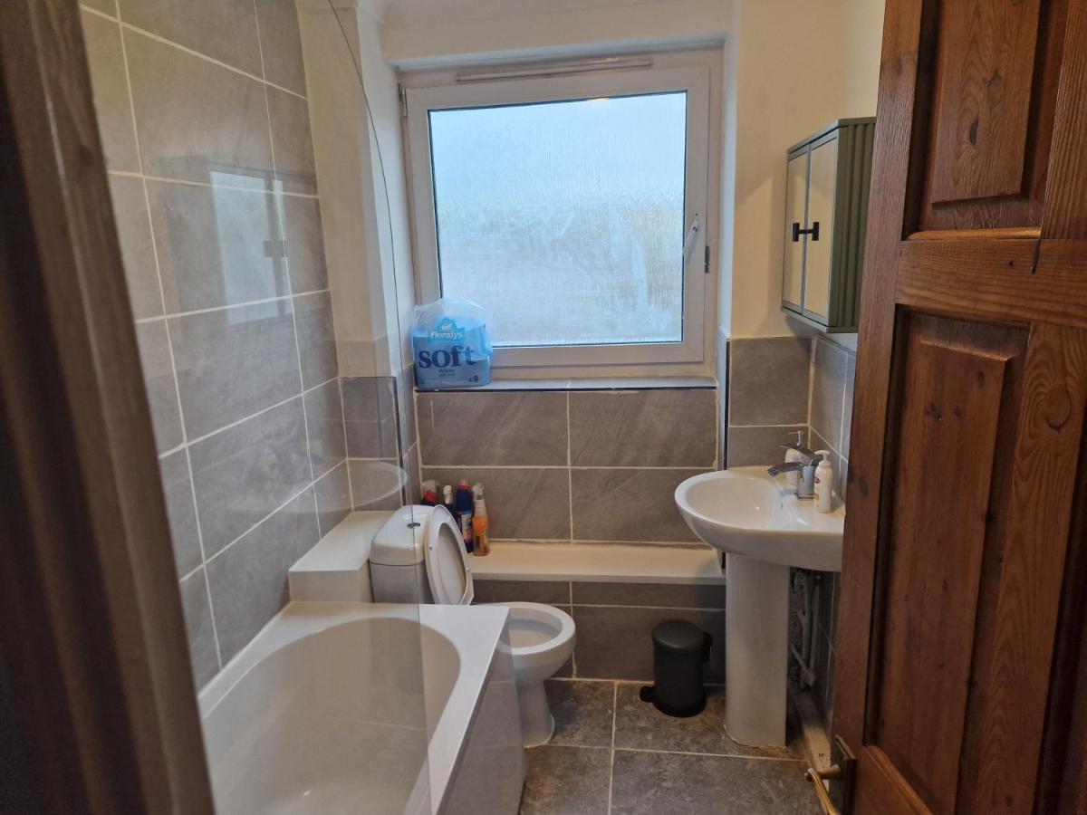 A Lovely two bedrooms flat - 3