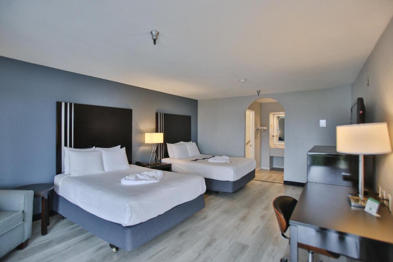 19360 Beach Blvd Huntington Beach Ca — photo 12