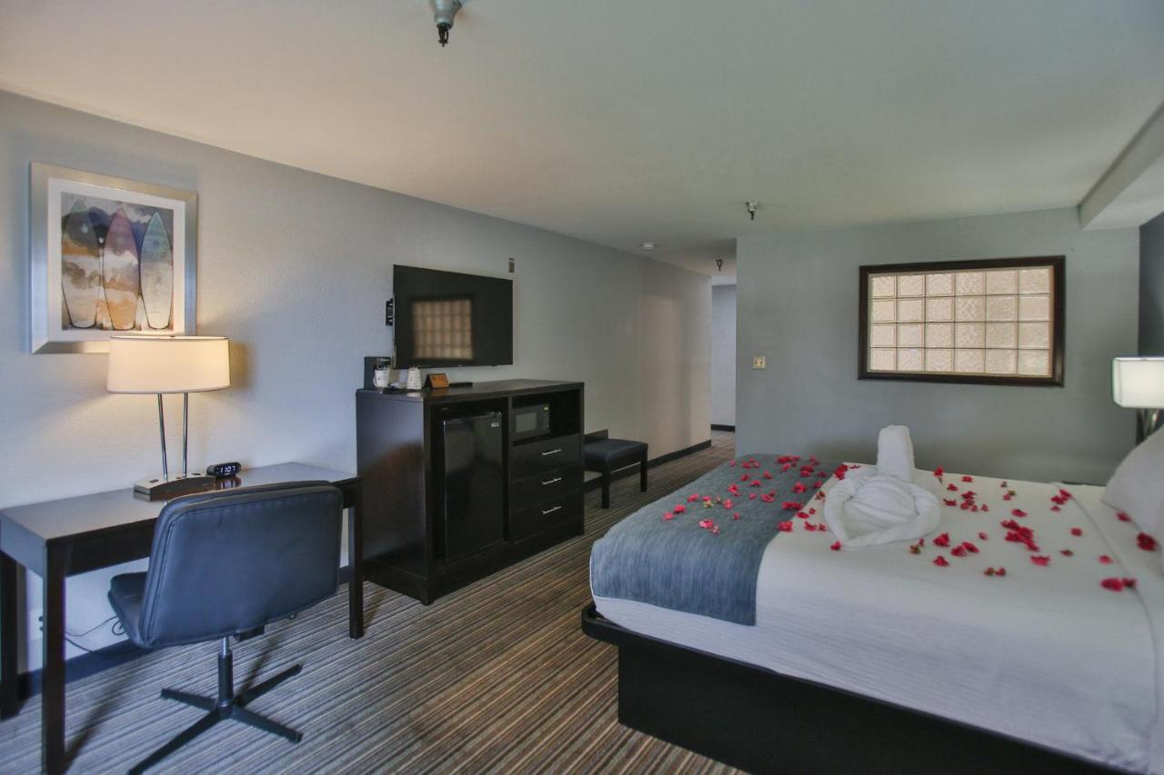 19360 Beach Blvd Huntington Beach Ca — photo 17