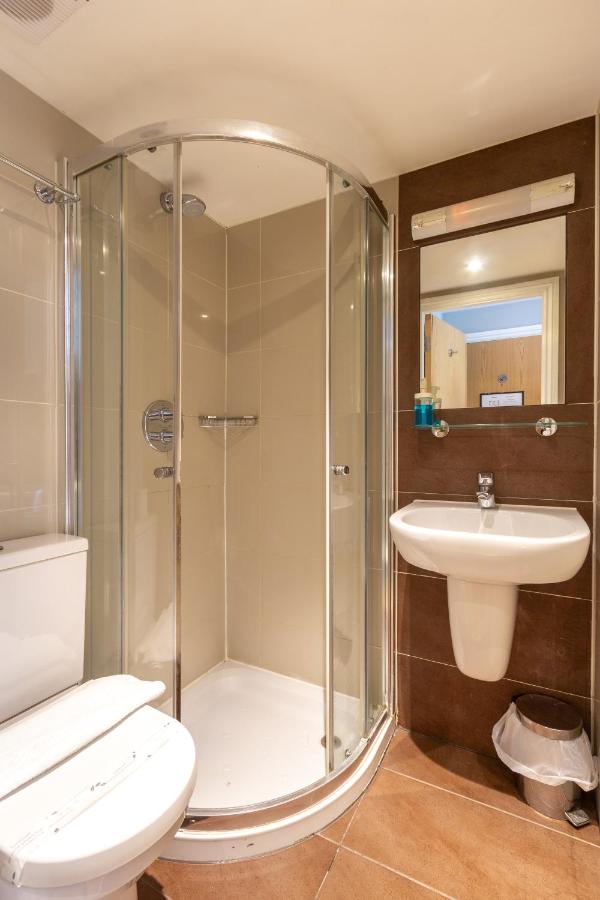 Coronation Hotel - 3