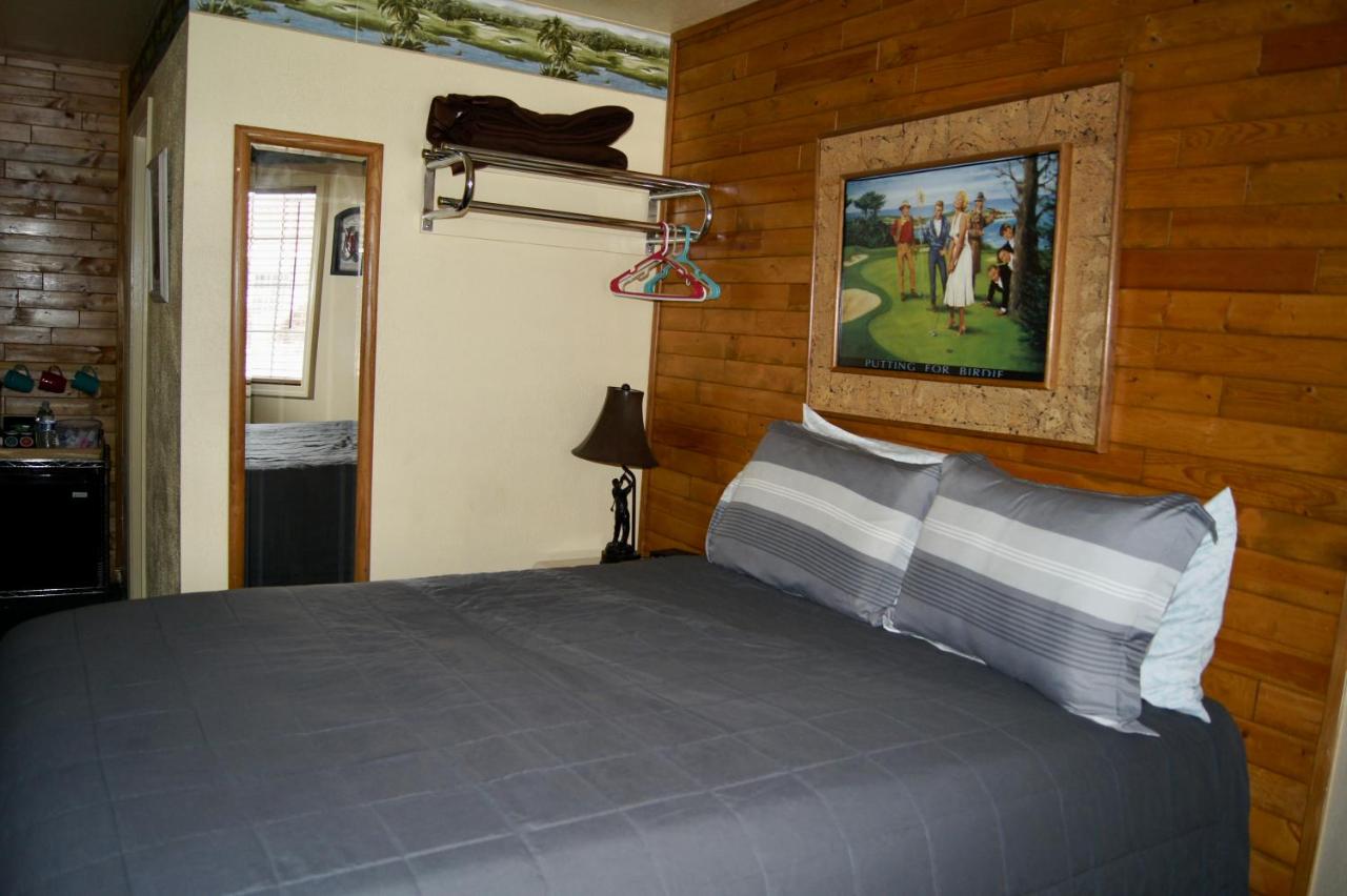 El Rancho Motel — photo 16