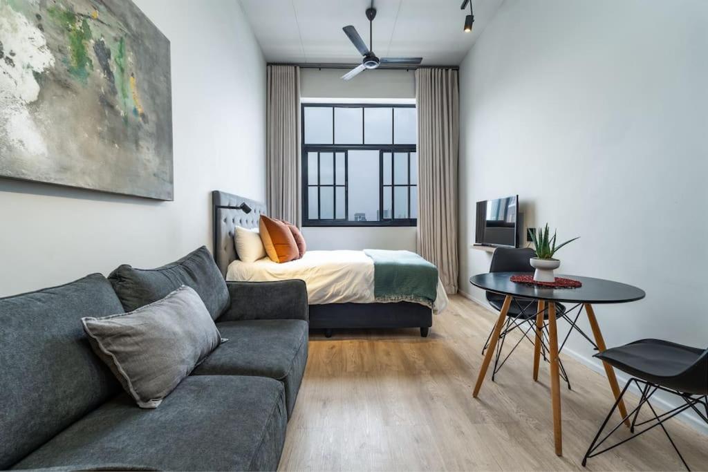 Trendy Studio in CT - CoWorking - City Views