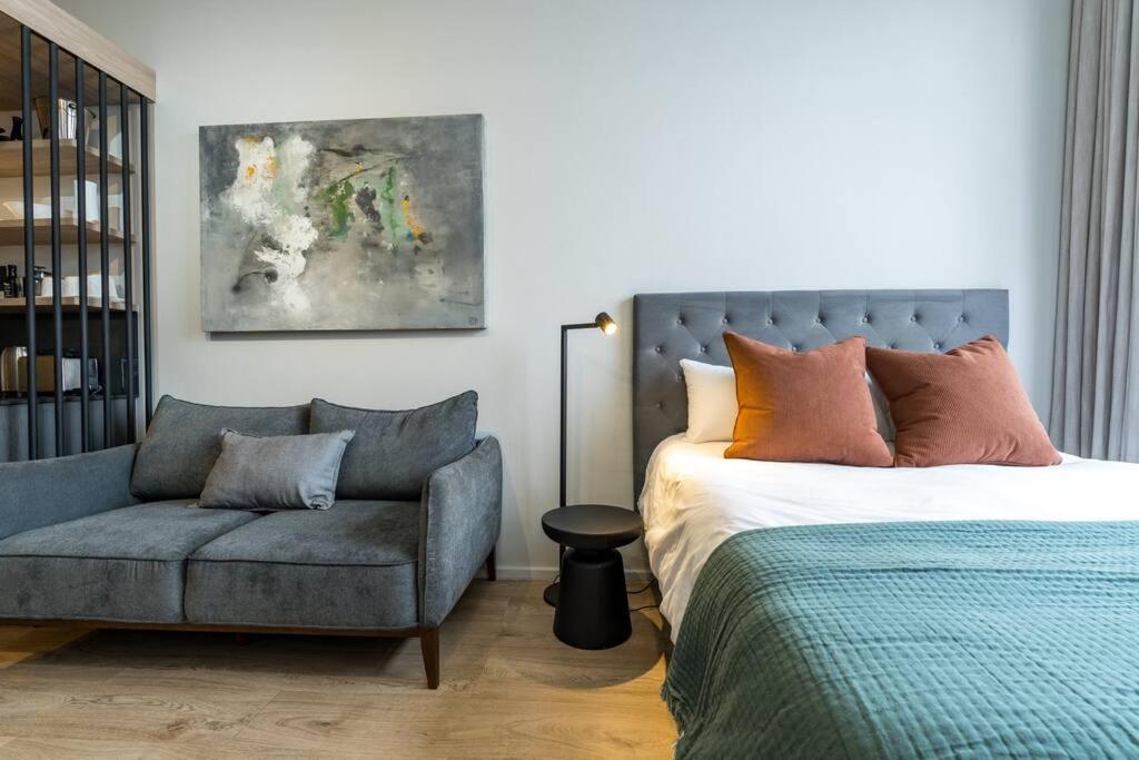 Trendy Studio in CT - CoWorking - City Views - 2