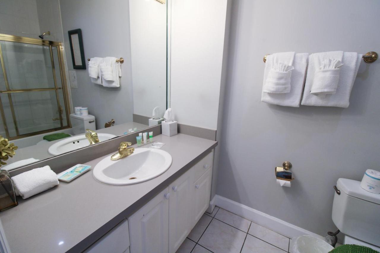 Castle PH12 Spacious Bay View Penthouse, Pool, Tennis, Free Parking - 3