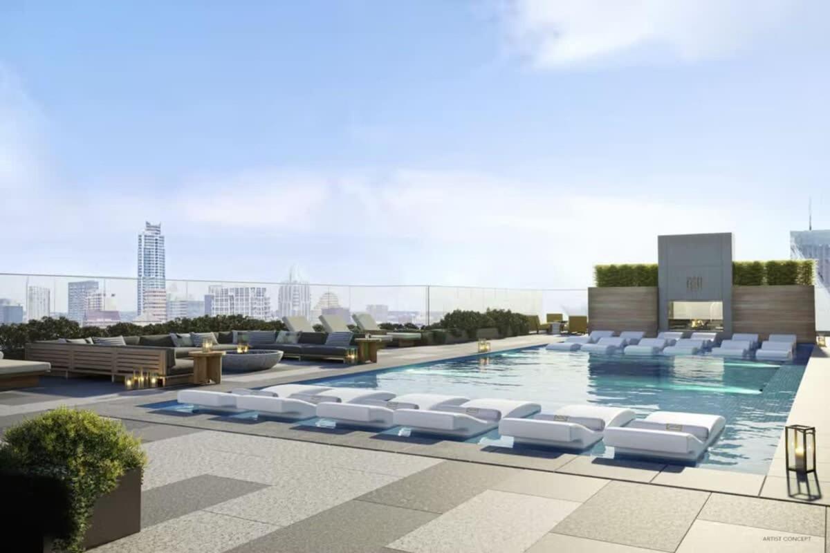 Luxe High Rise off of Rainey St - 3