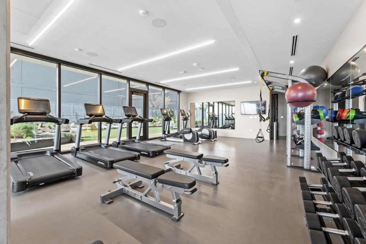 Luxe Condo in Downtown Austin - 4