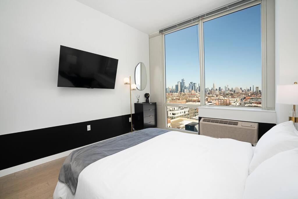 Empire State View - Luxury Apt - Shuttle to NYC - 2