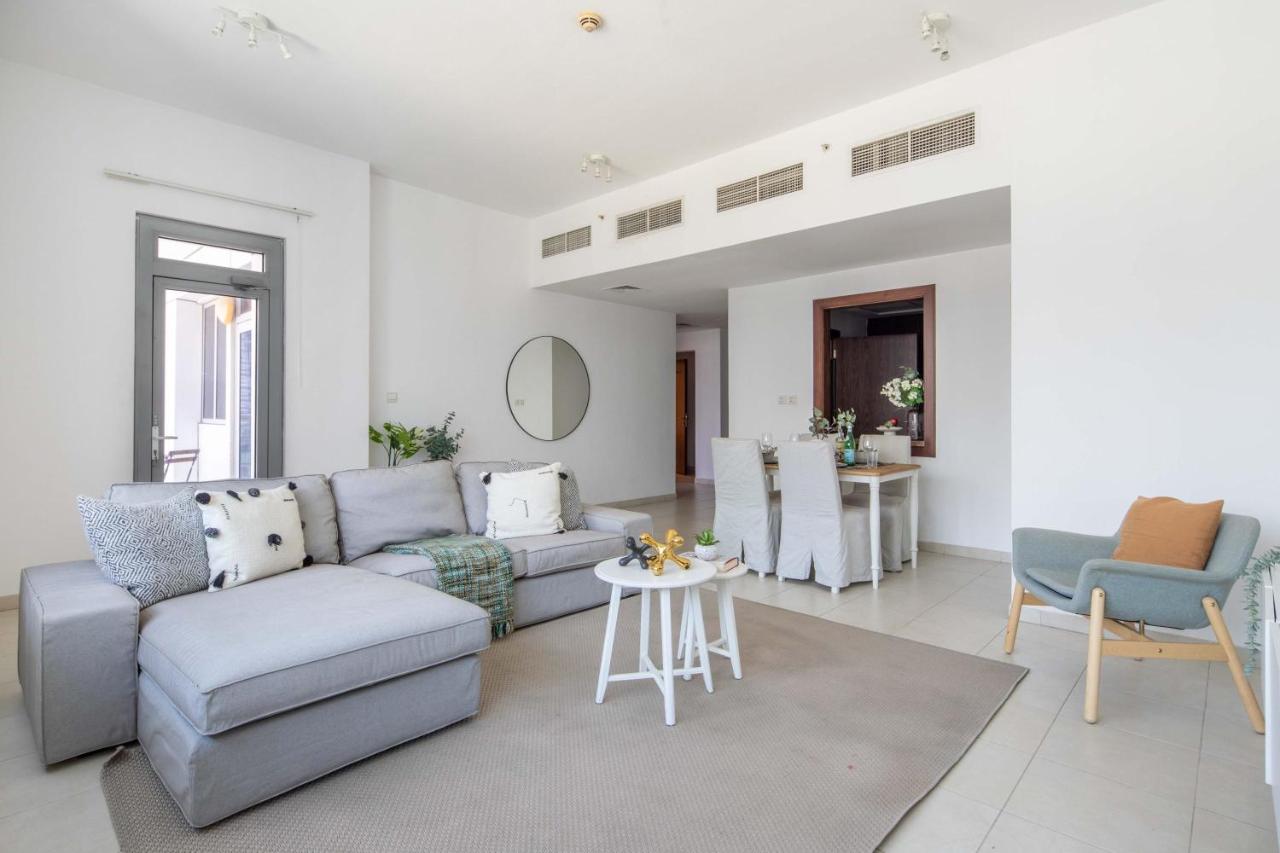 Frank Porter - Executive Tower F - 5