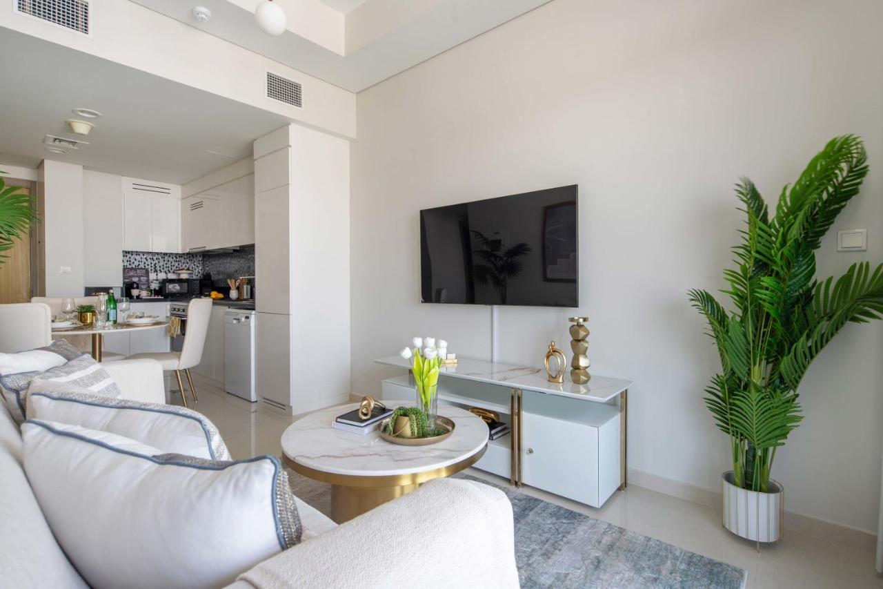 Frank Porter - Aykon City Tower - 3