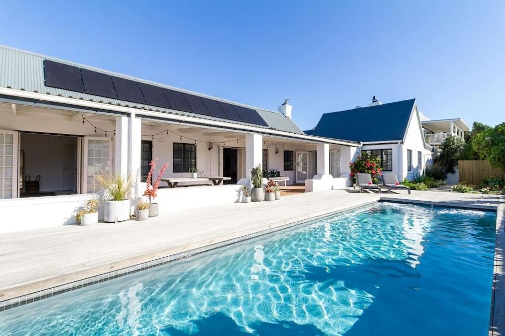 Waves, Kommetjie beach bliss