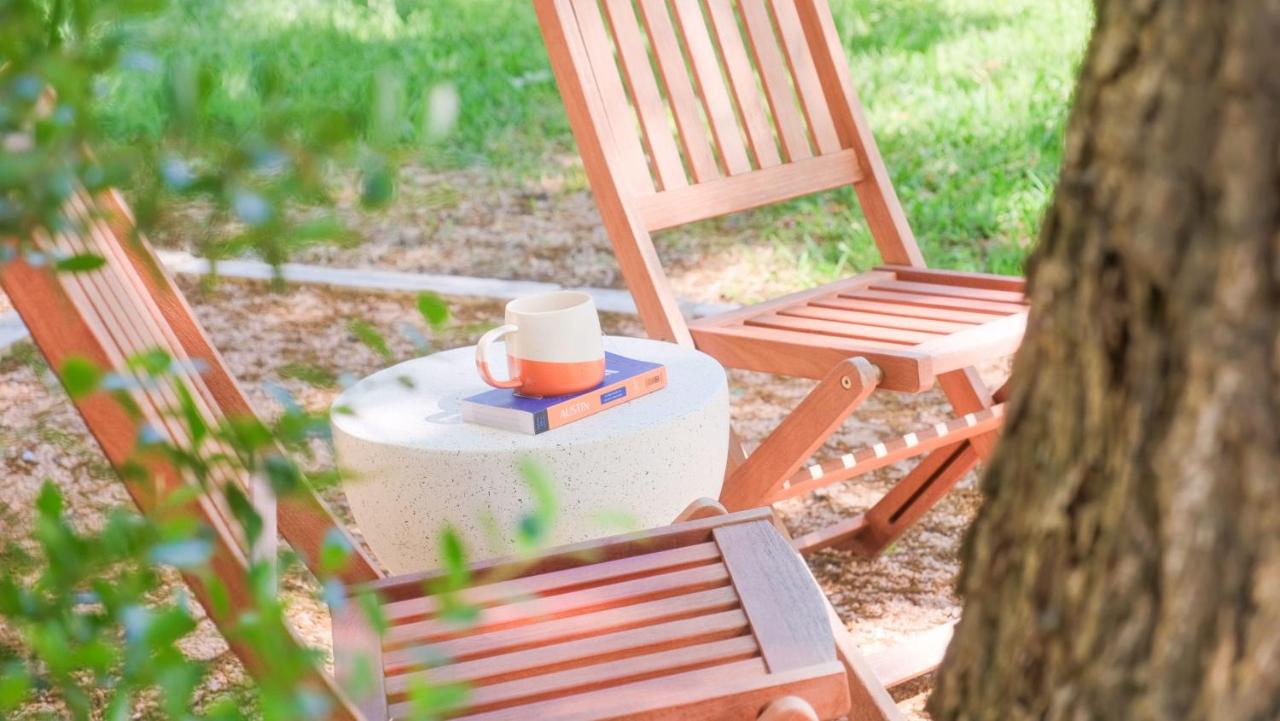 Hacienda SoCo - Fire Pit & 3 Min Walk to SoCo - 5