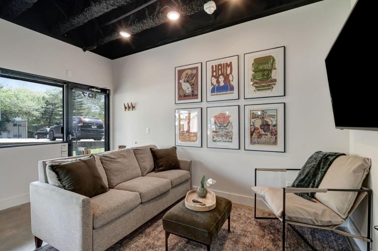 NEW Studio with 2 Beds 7 mins to Broadway