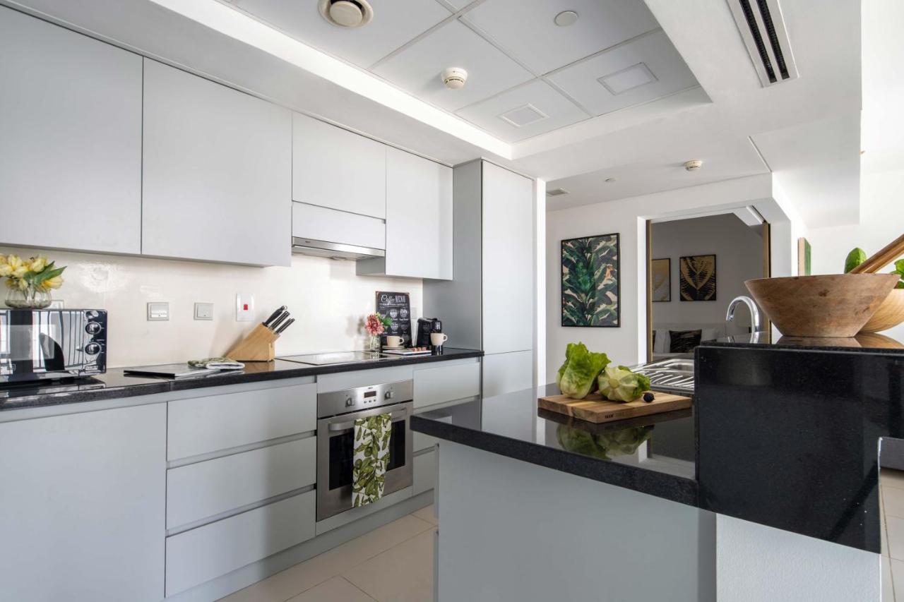 Frank Porter - The Lofts Central Tower - 5