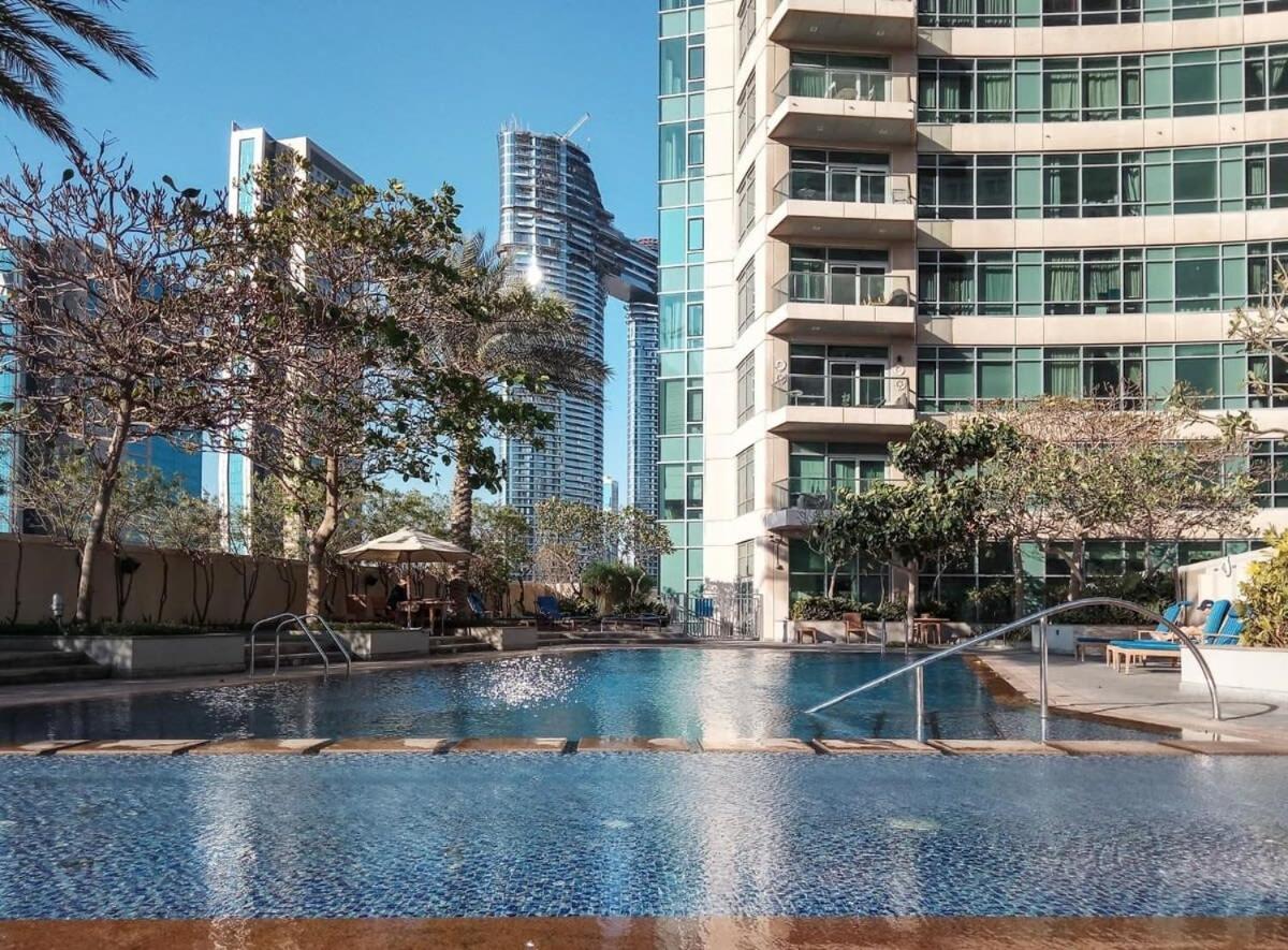 Frank Porter - The Lofts Central Tower - 4