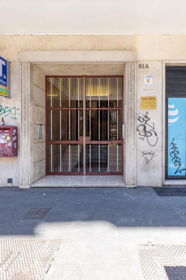 Domus Artea in Metro Piramide - 5