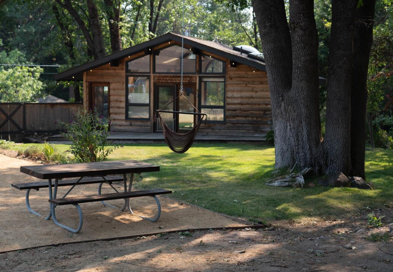 Basecamp Lodge — photo 21