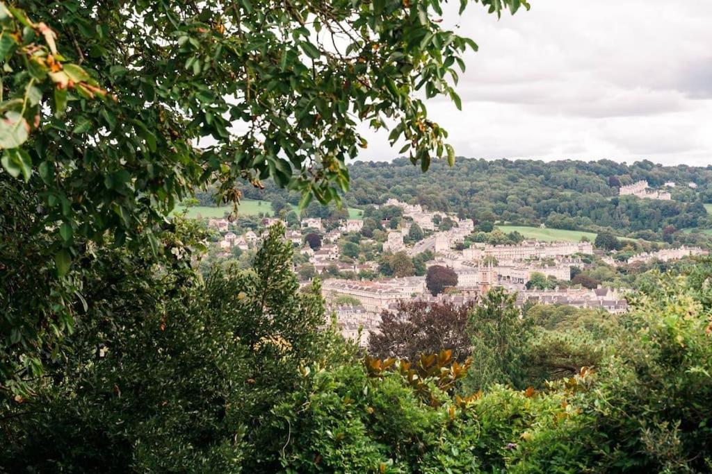 Garden Flat with Bath Skyline Views & Private Patio - 5