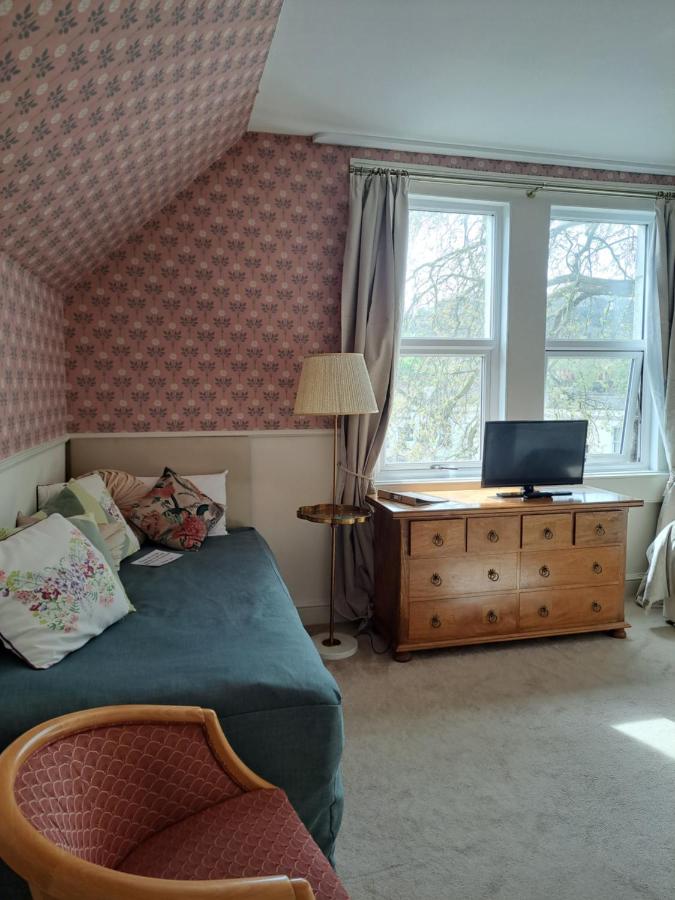 Avon Guesthouse - 4