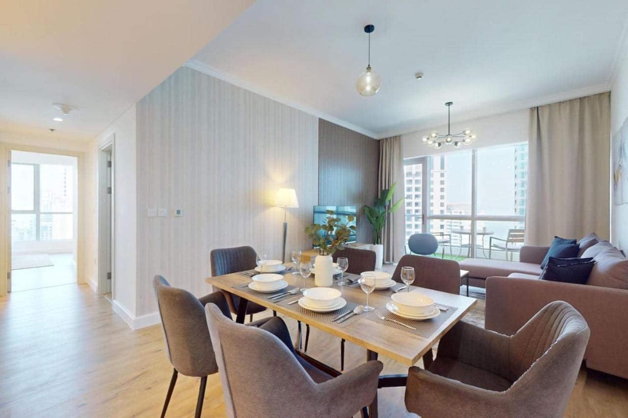 Vacationer Holiday Homes I Enticing Two Bedroom I Bay Central - 5