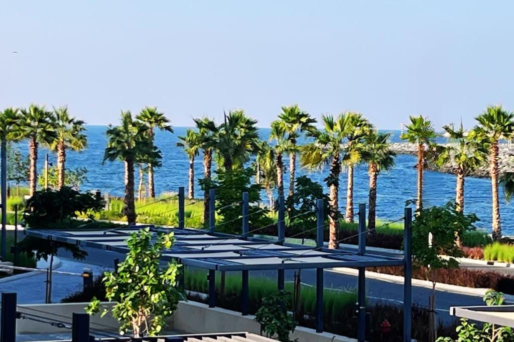 Full Seaview Comfortable Apt La Mer Dubai - 3