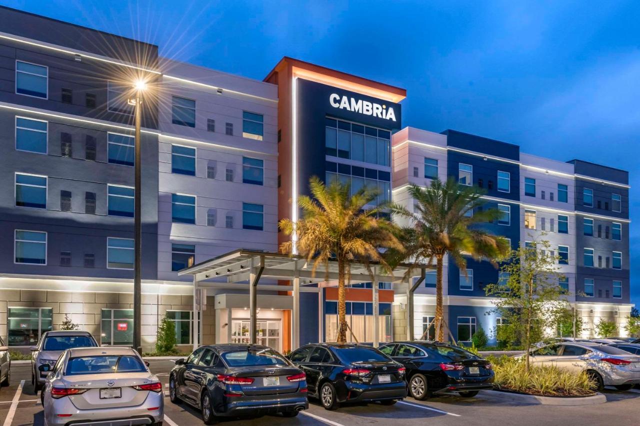 Image: Cambria Hotel Orlando Airport