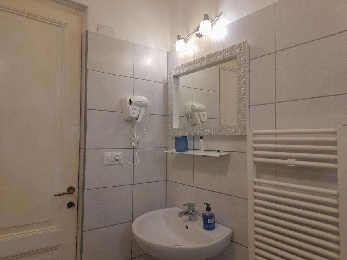 Casa Roma Affittacamere - 3