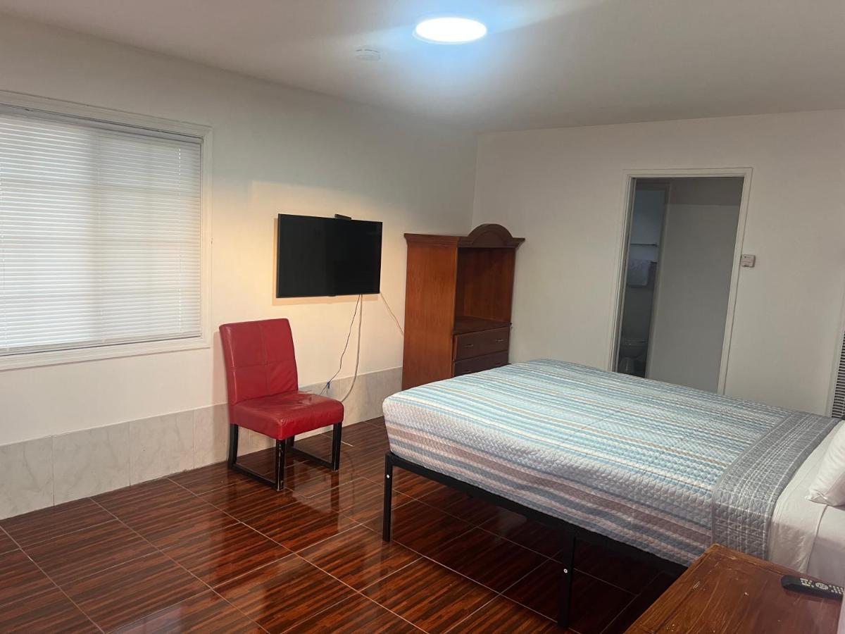 Silver Sands Motel — photo 8