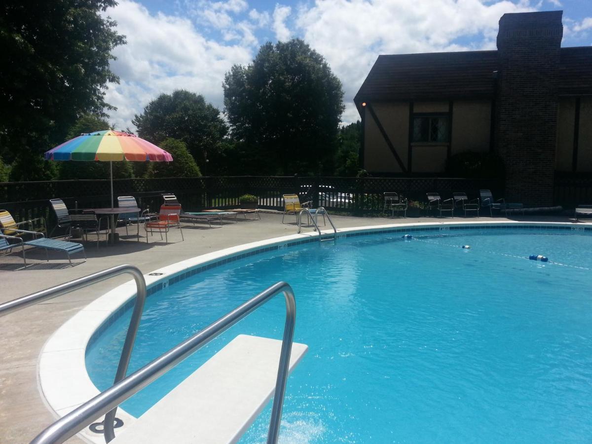 Highland Manor Inn — photo 8