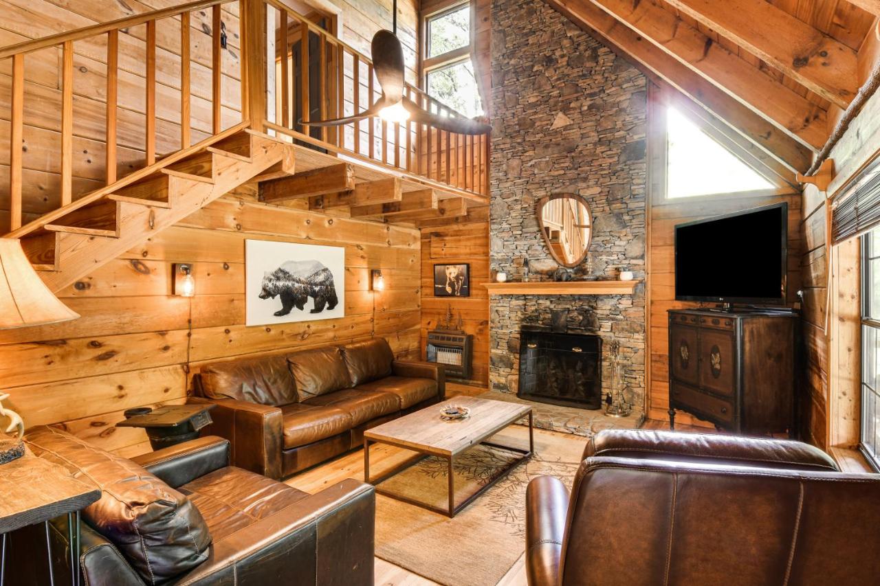 Duke's Creek Cabin Rentals — photo 10
