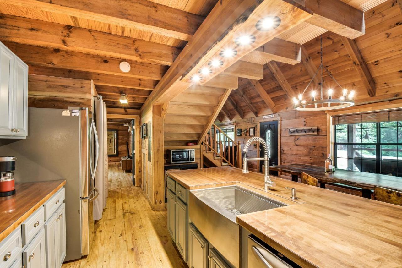 Duke's Creek Cabin Rentals — photo 13