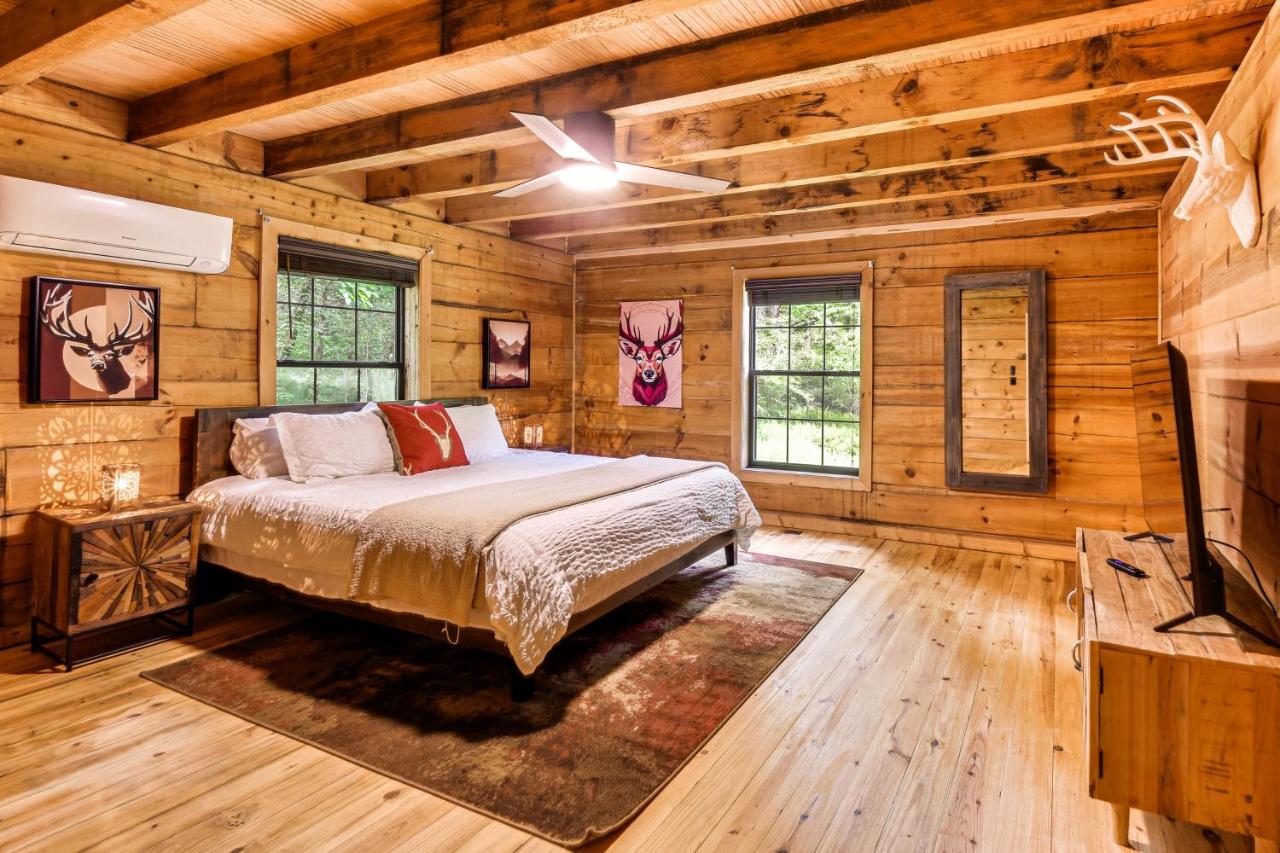 Duke's Creek Cabin Rentals — photo 2
