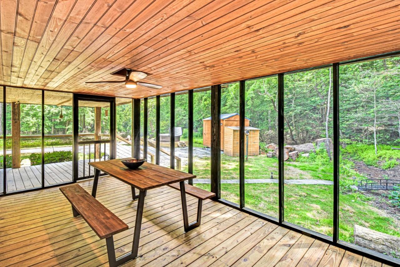 Duke's Creek Cabin Rentals — photo 21