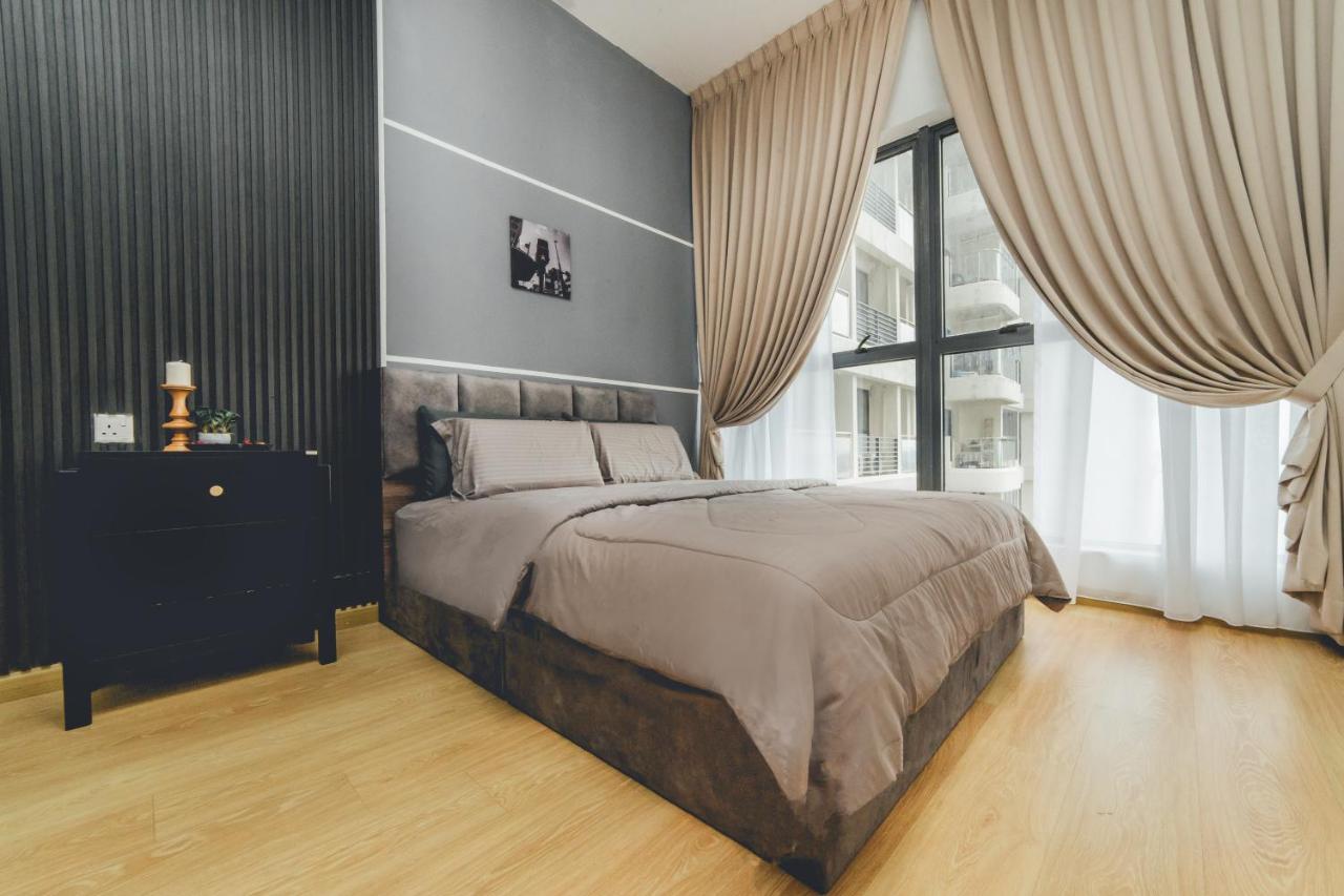 Bay Laurel Luxe HighFloor 2BR 4Pax Seaview by Our Stay - 2