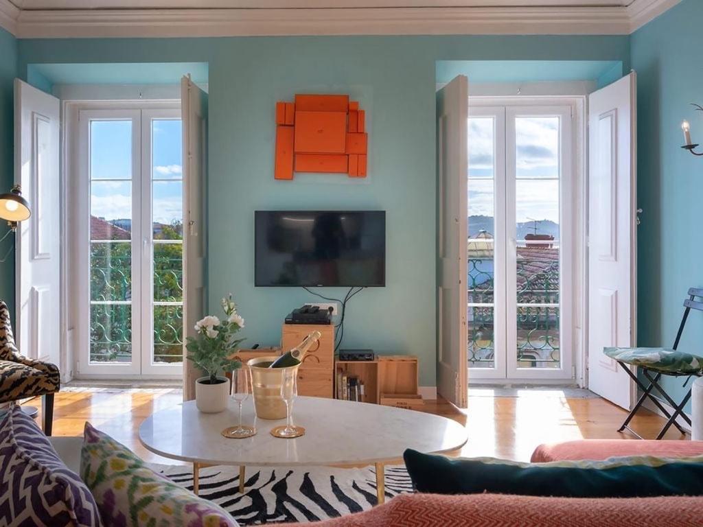 GuestReady - Elegant River View Duplex in Belem