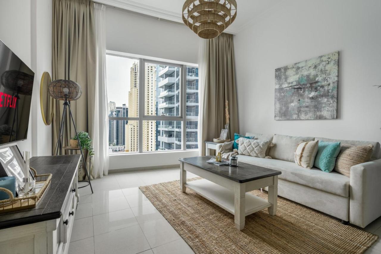 GuestReady - Exquisite getaway with Marina views - 2