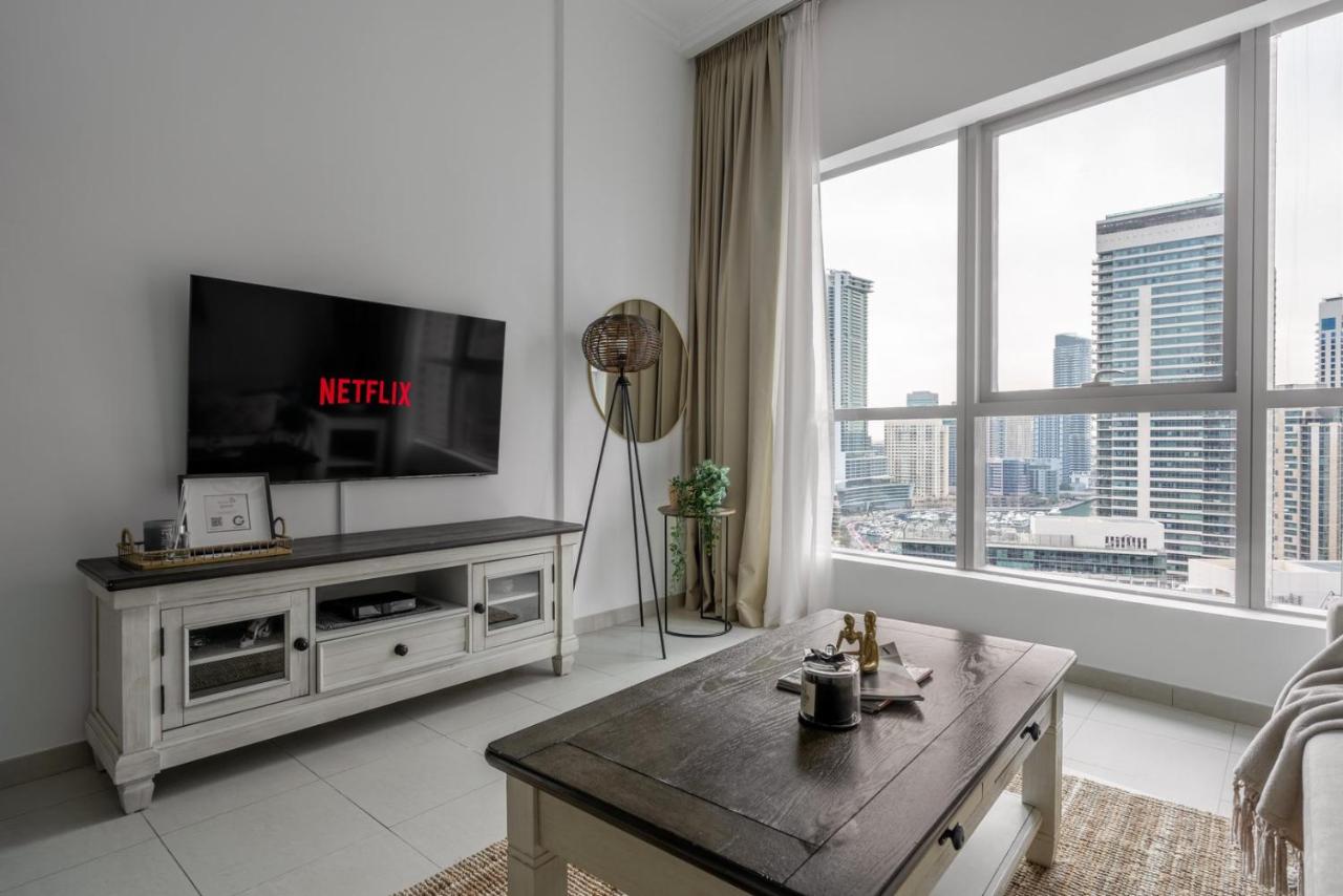 GuestReady - Exquisite getaway with Marina views - 5