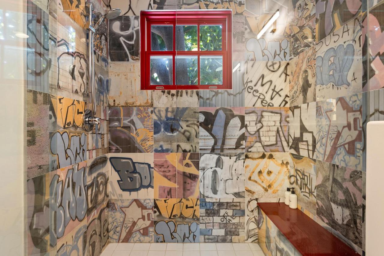 Artsy Venice Beach Canals Studio w/Rooftop & Sauna - 3