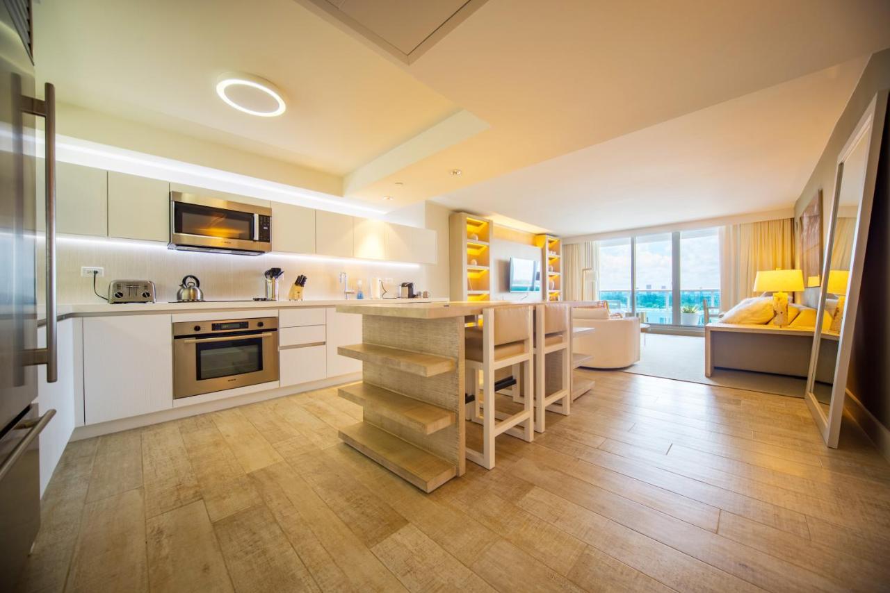 1 Hotel 1 Bedroom 1 and Half Bathroom Beachfront Residence With Balcony - 2