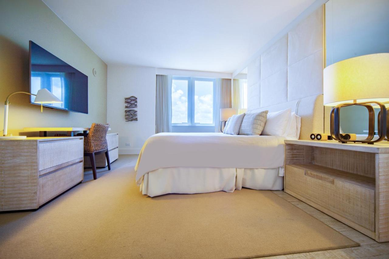 1 Hotel 1 Bedroom 1 and Half Bathroom Beachfront Residence With Balcony - 3