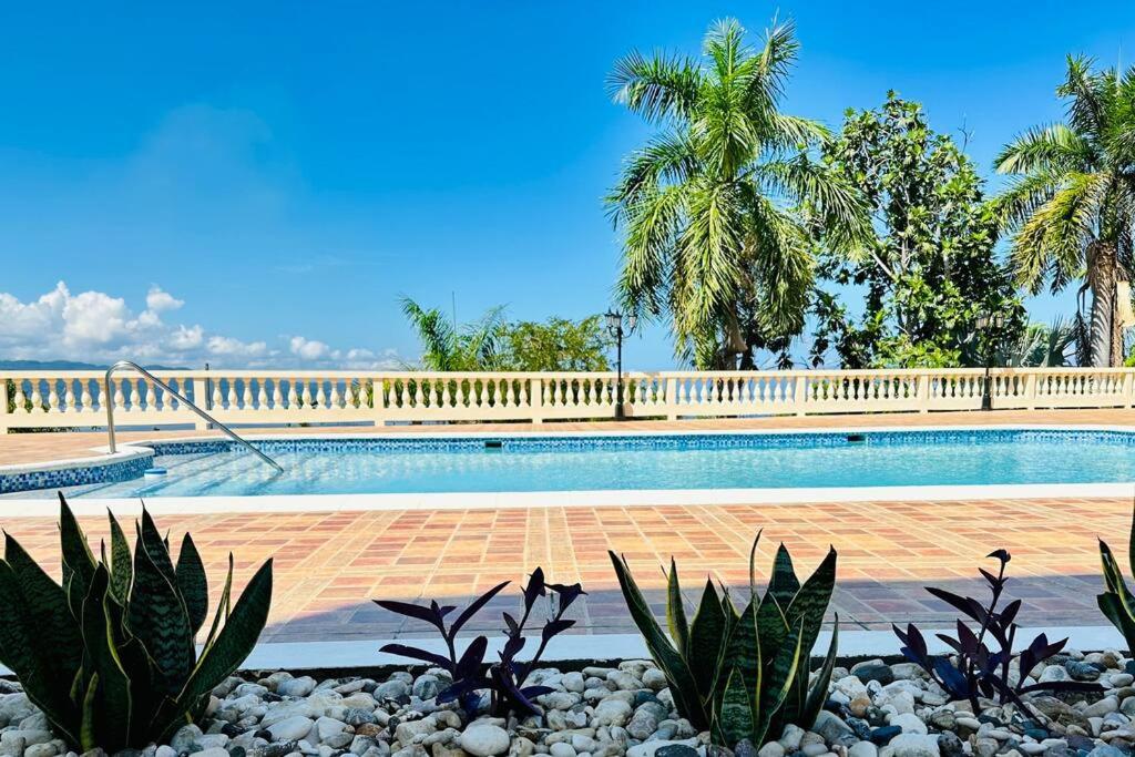 Falcon IslandView - Airport Pickup Available - 24Security - 4