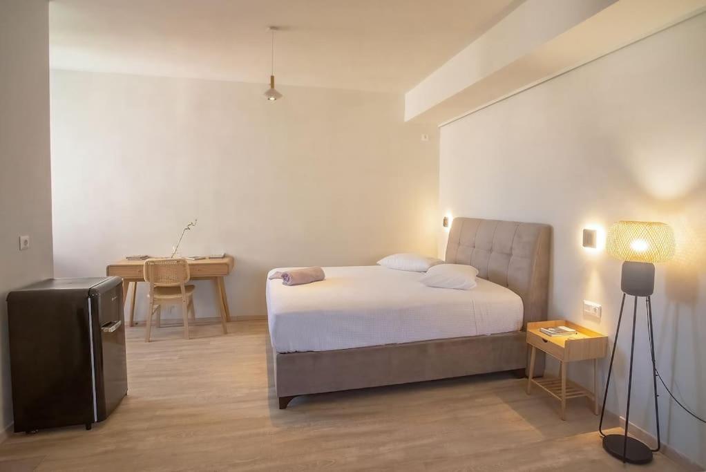 Parthenon view apt - 3