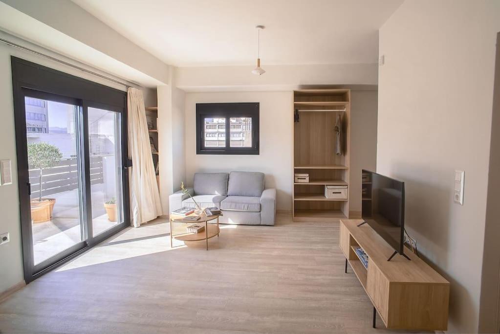 Parthenon view apt - 4