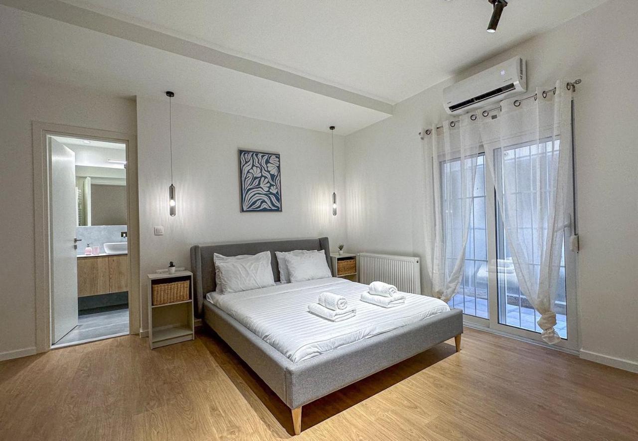 LIV - Modern Comfort Oasis in Pagrati - 2