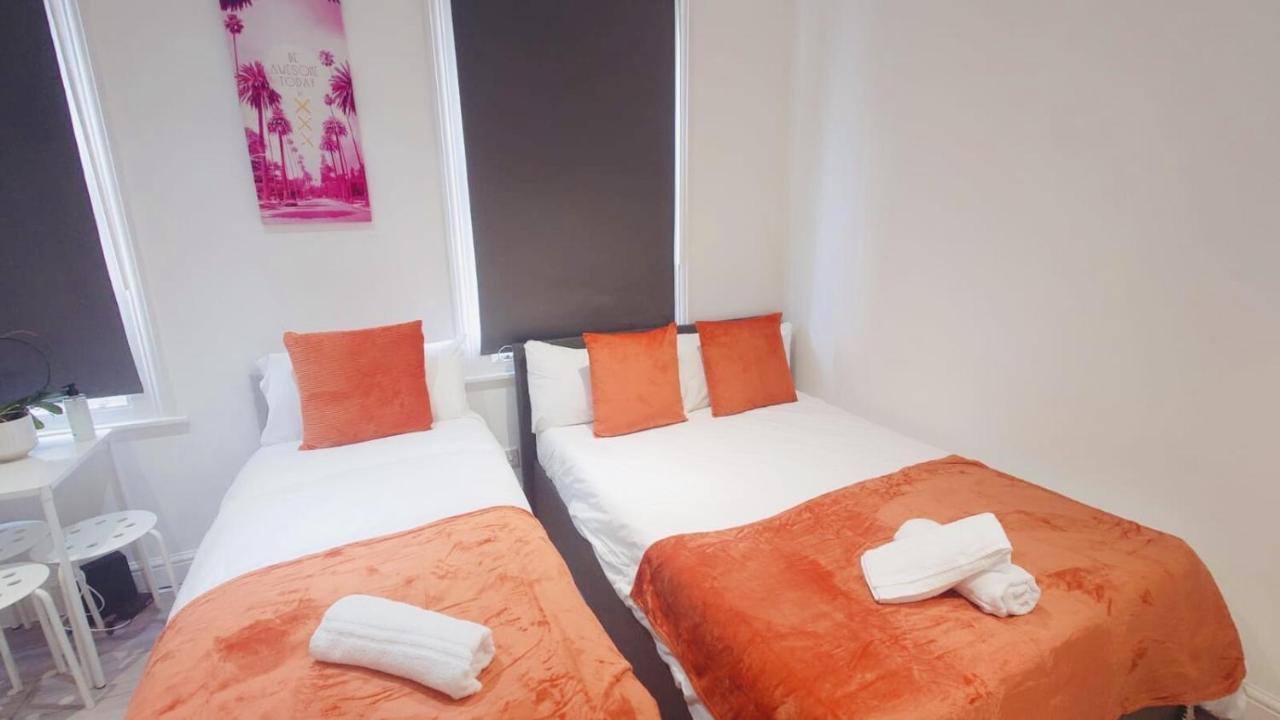 Comfort Camden Studio Apartments - 5