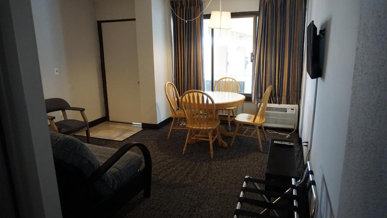 Windjammer Motel — photo 23