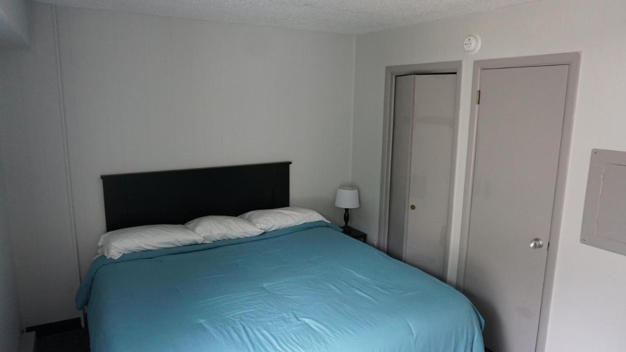 Windjammer Motel — photo 24