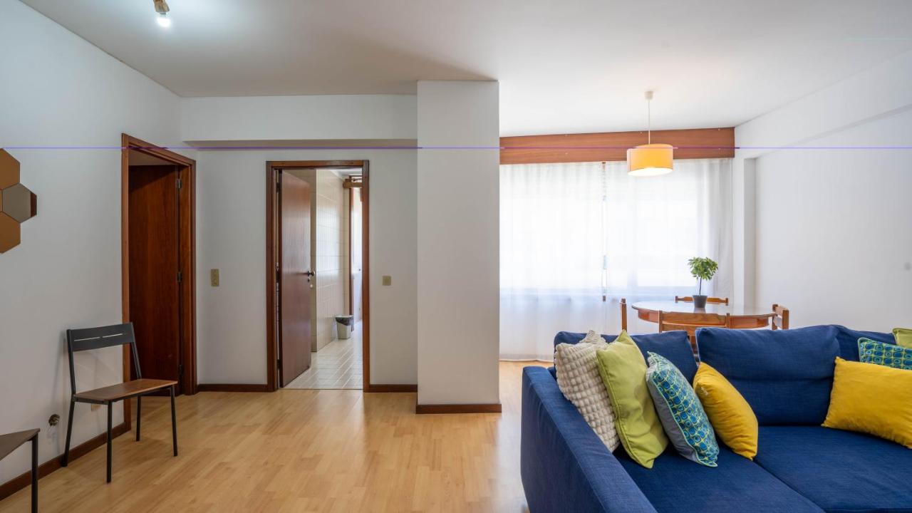 Cedofeita Vintage w Free Parking by LovelyStay - 5